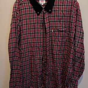 Levi’s button up with corduroy collar. No holes, rips, tears. Size xl.